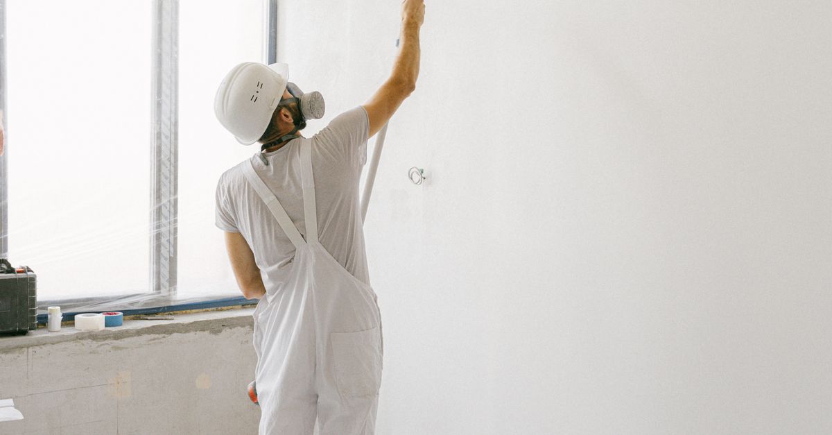 The Best Weather-Resistant Paints for Coastal Homes